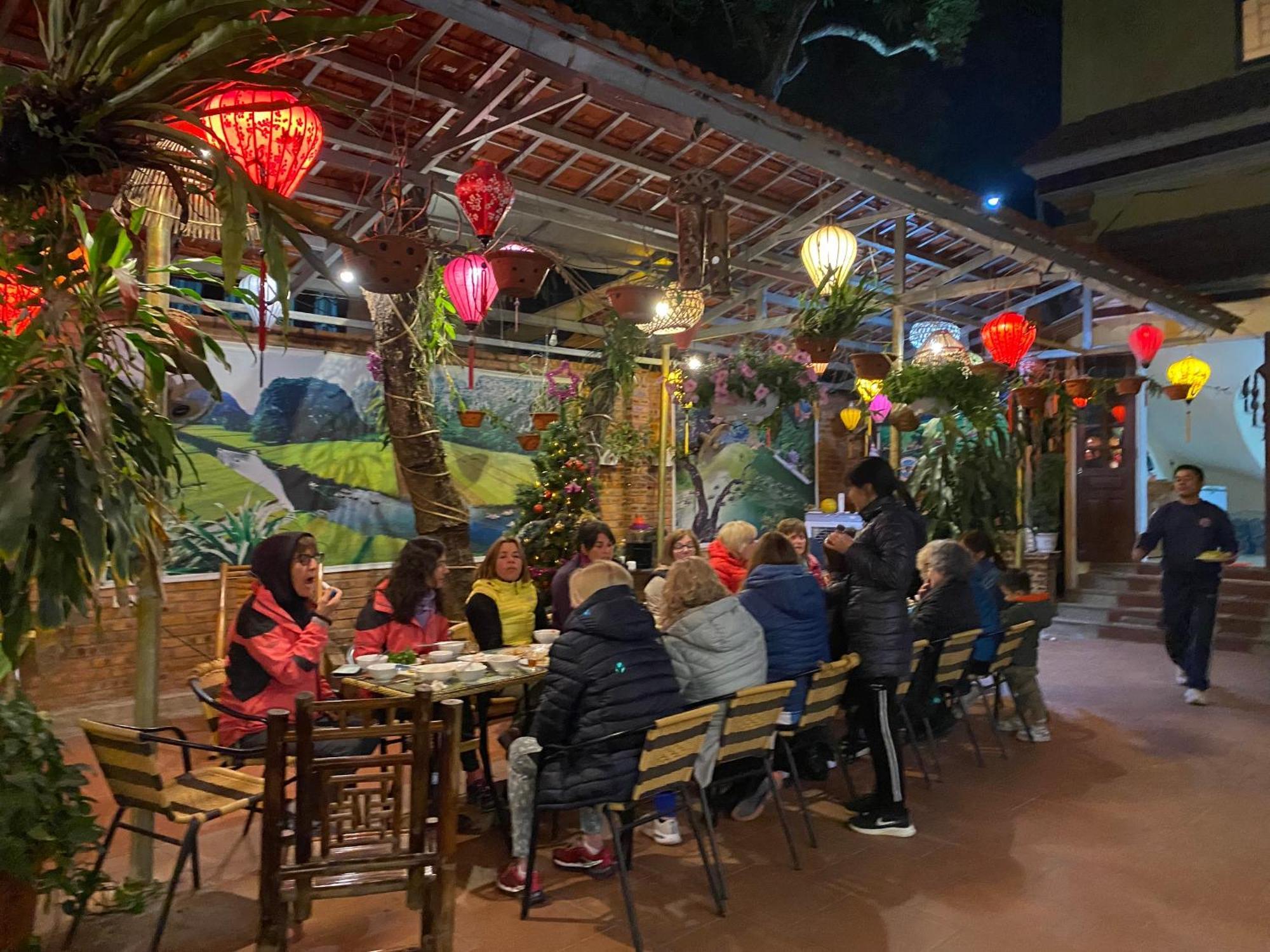 Tam Coc Family Hotel นิญบิ่ญ ภายนอก รูปภาพ