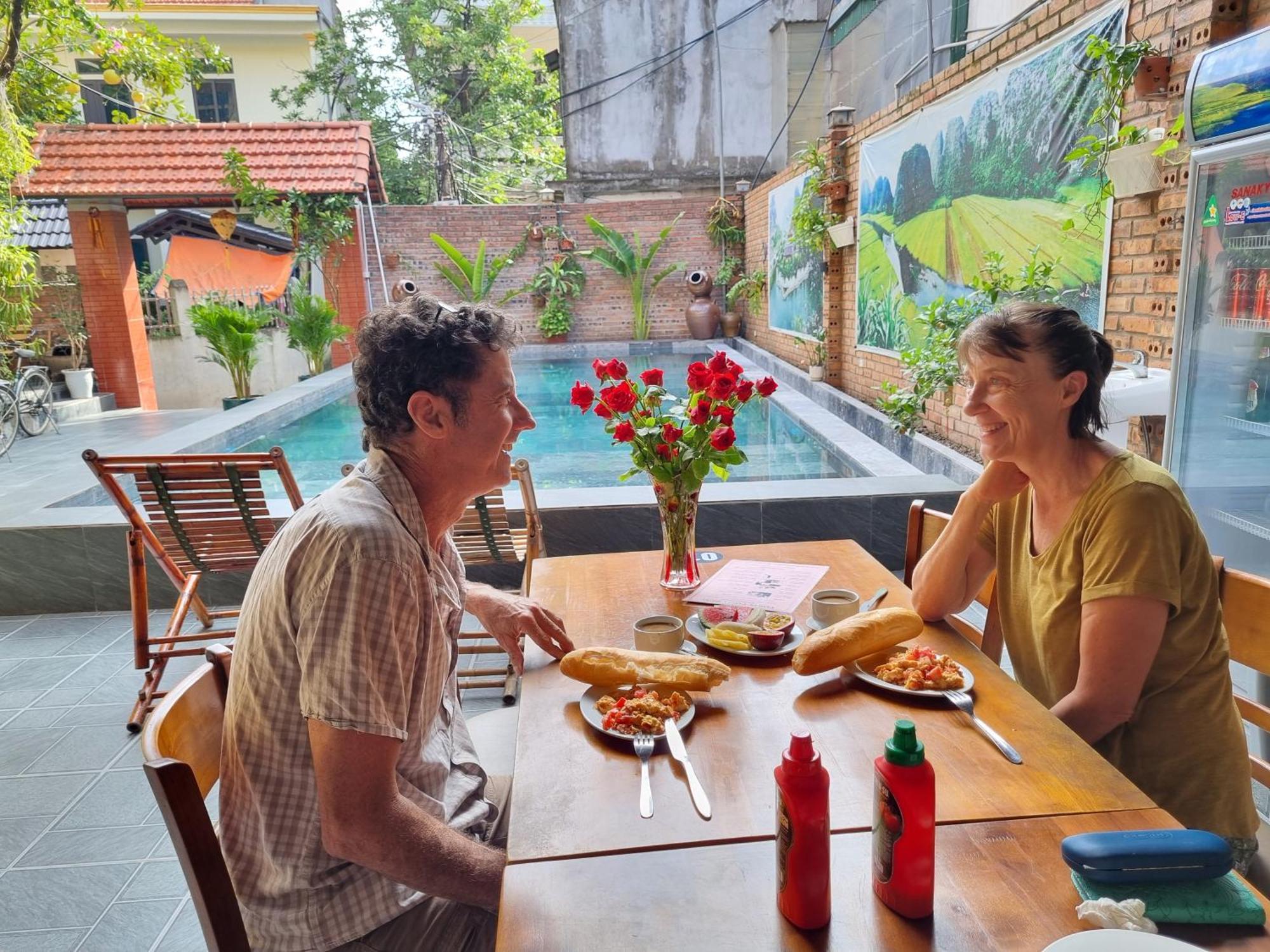 Tam Coc Family Hotel นิญบิ่ญ ภายนอก รูปภาพ